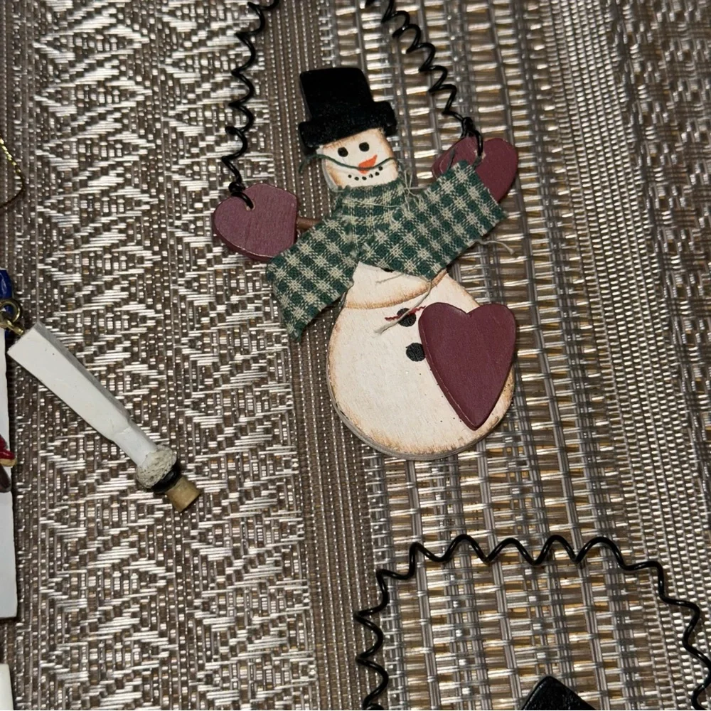 Festive Christmas Ornaments bundle‎ of 6 different pieces